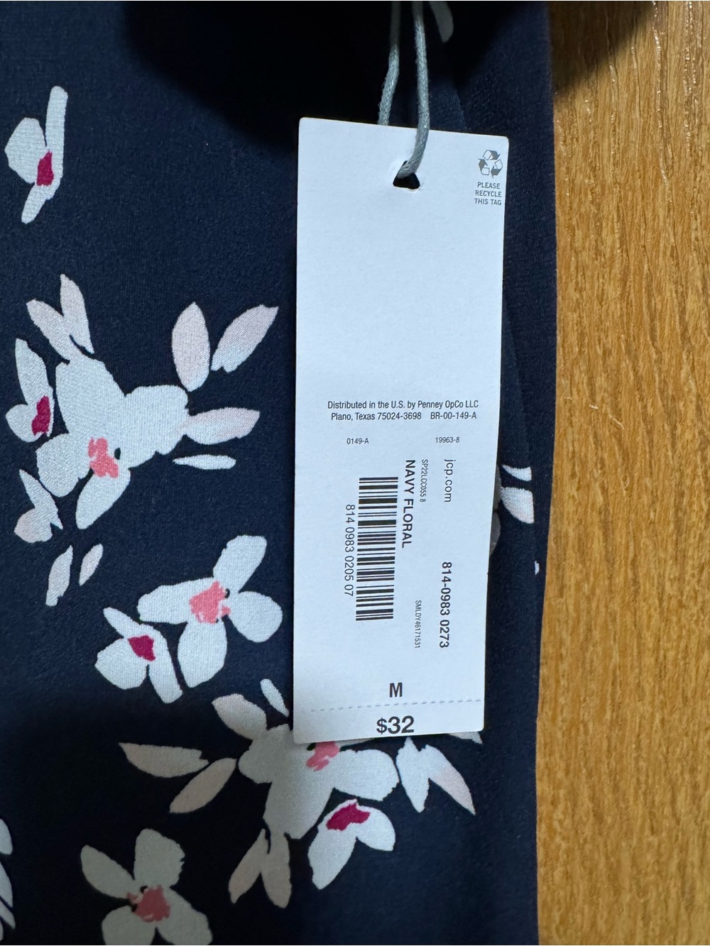 Liz Claiborne Navy Floral Short Sleeve Flutter Top - Medium - Picture 3 of 6